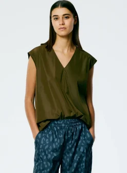 Sale Tibi Italian Sporty Nylon Sleeveless V-Neck Top Wood